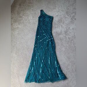Nightway | One-Shoulder Teal Sequin Formal Gown | Size 6
